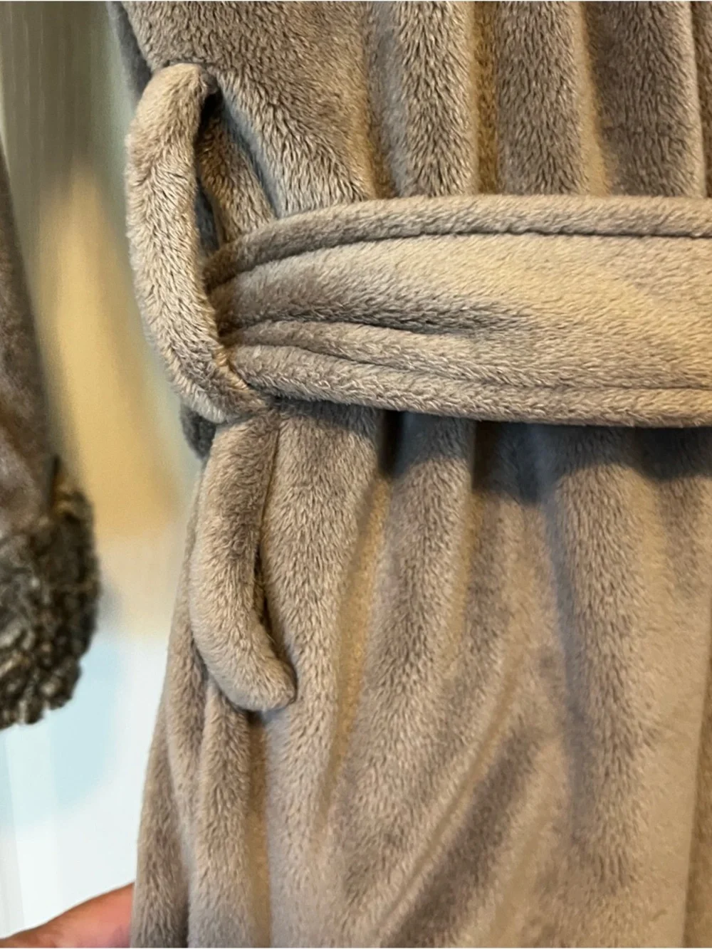 Pottery Barn Faux Shearling Plush Gray Hoodie Robe size medium